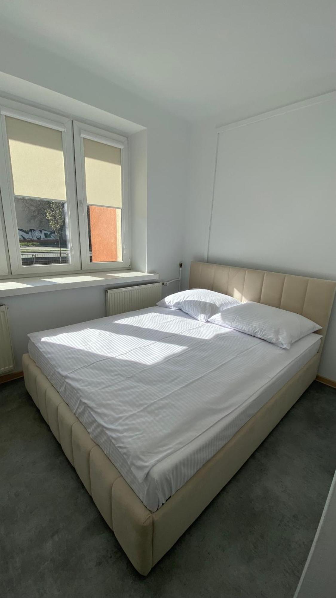 Hostel Harmonia Varsavia Esterno foto